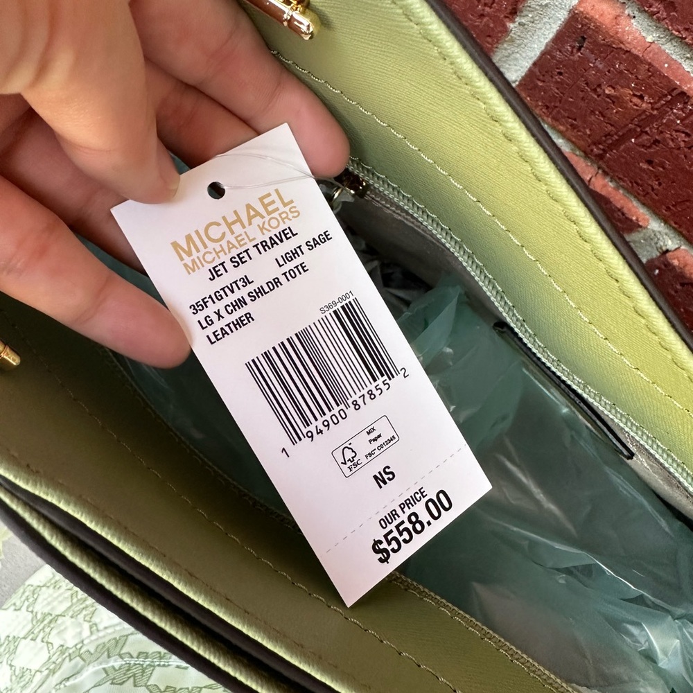 Michael Kors purse and bucket hat - Picture 6 of 7